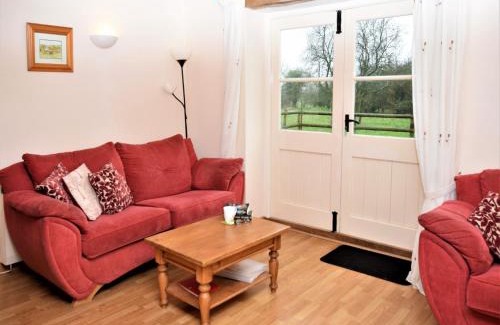 Cirencester House | 2 Bed in Cirencester CC094