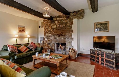 Llanover House | 2 Bed in Llanover 91242