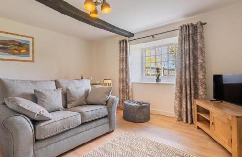 Keswick House | 2 Bed in Underskiddaw SZ199