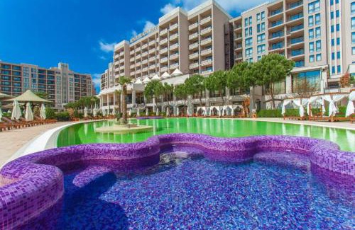 Sunny Beach Apartment | 2 Bed, Royal Beach Barcelo Hotel