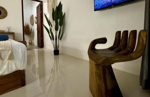 Munggu Villa | 2 Bed Villa-Sleeps 4-10 Min to Beach-Private Pool