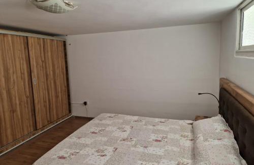 Hay Riad Villa | 2 Bed Villa Sleeps 4 - Garden Wifi Parking