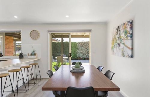 Ocean Grove Apartment | 2 Bedroom - Walk To the Beach - Pet Friendly - Ocean Grove