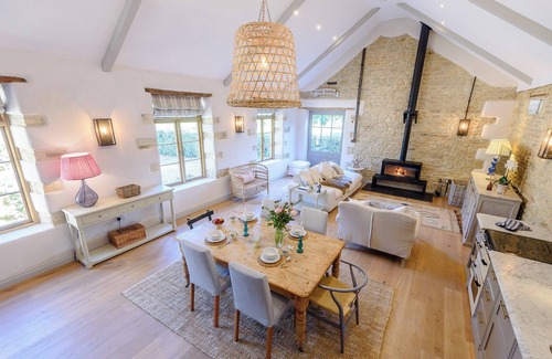 Shipton under Wychwood Cottage | 2 bedroom accommodation in Shipton Under Wychwood