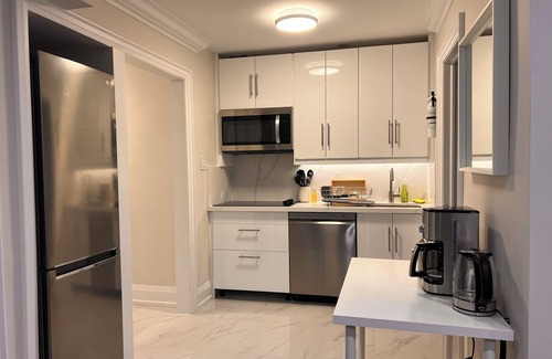 Richmond Hill House | 2 Bedroom 1 Parking Ground Floor Unit