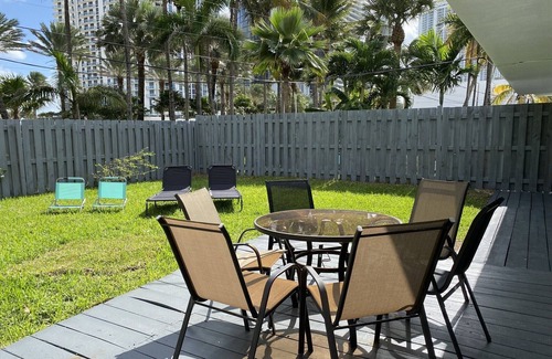 Sunny Isles Beach Ski Chalet | 2 Bedroom 2 Bath Beach 1 min Walk 3rd Night 100 OFF OCT NOV