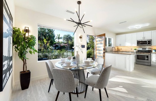 Miracle Mile House | 2 bedroom 2 bathroom house