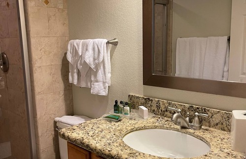 South Padre Island Resort | 2 Bedroom 2 Bathroom Condo #605