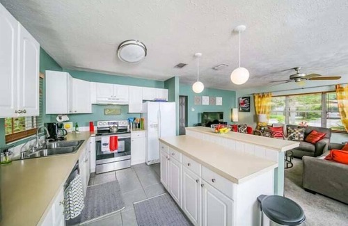 River District Apartment | 2 Bedroom 785606 by Houzlet