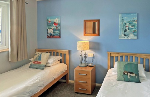 Oulton Broad House | 2 bedroom accommodation in Oulton Broad