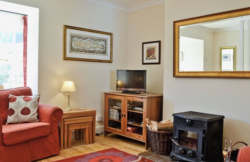 Lochgilphead Cottage | 2 bedroom accommodation in Cairnbaan, by Lochgilphead