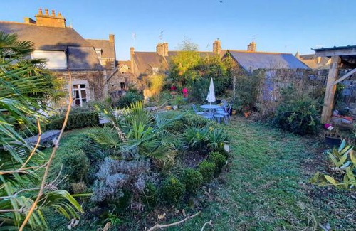 Antrain House | 2 bedroom accommodation in Antrain