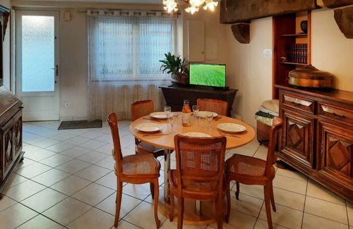 Antrain House | 2 bedroom accommodation in Antrain