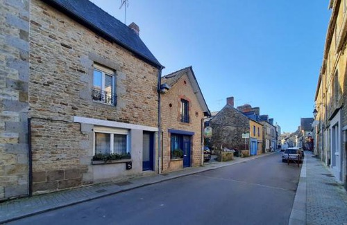 Antrain House | 2 bedroom accommodation in Antrain