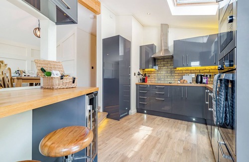 Milverton Ski Chalet | 2 bedroom accommodation in Cannington