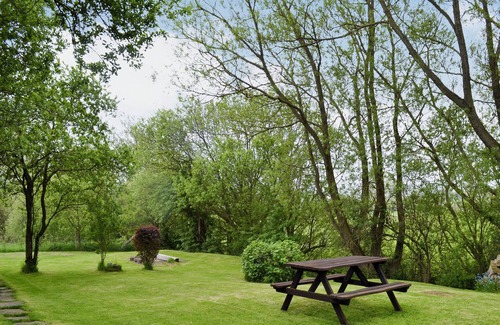 Hope Valley Cottage | 2 bedroom accommodation in Hope Valley