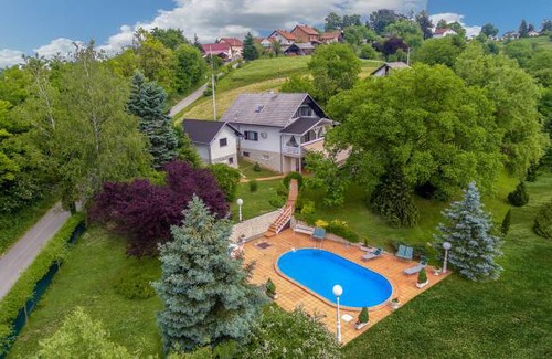 Sveti Ilija House | 2 bedroom accommodation in Seketin