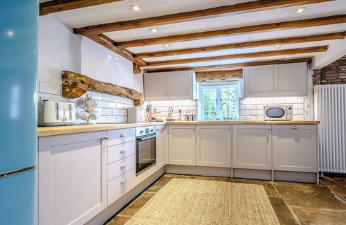 Blakeney Cottage | 2 bedroom accommodation in Blakeney, near Lydney