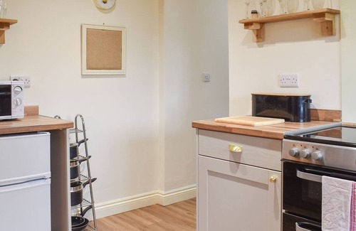 Swadlincote Cottage | 2 bedroom accommodation in Chilcote