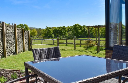 Cowbeech Cottage | 2 bedroom accommodation in Cowbeech, near Hailsham