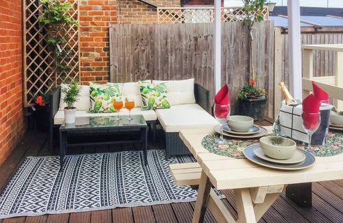 Fairseat Cottage | 2 bedroom accommodation in Meopham, near Harvel