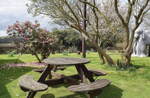 Moreton Cottage | 2 bedroom accommodation in Camer&rsquo;s Green, Berrow, near Malvern