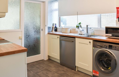 Rhyl Cottage | 2 bedroom accommodation in Rhyl