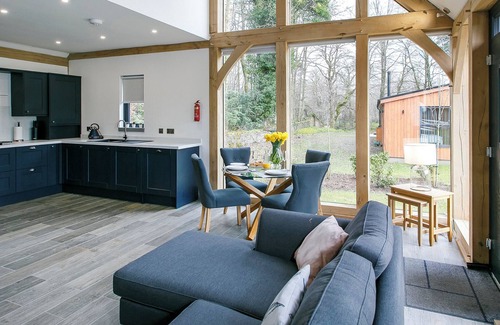 Annbank Ski Chalet | 2 bedroom accommodation in Annbank, Ayr