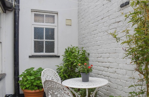 Ham Cottage | 2 bedroom accommodation in Eastry, near Sandwich