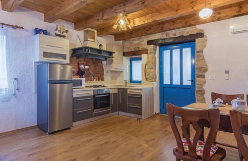Karojba House | 2 bedroom amazing home in Kamena Vas