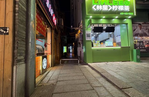Kai Fu Apartment | 2-bedroom apartment in the heart of Chang Sha city with WiFi, AC