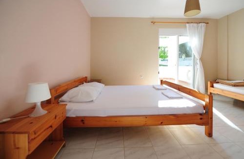 Siviri Apartment | 2 Bedroom Apartment 50 Meters from the Beach