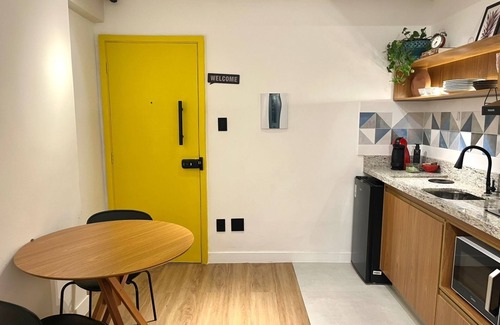 Santa Ifigenia Apartment | 2-bedroom apartment with air conditioning in São Paulo's commercial center