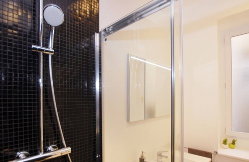 Bellecour - Hotel Dieu Apartment | 2 bedroom apartment, Guaranteed Calm in Bellecour