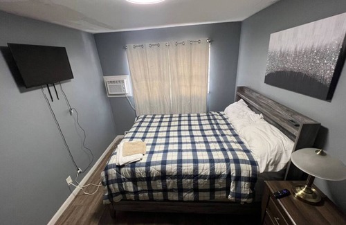 Fargo Apartment | 2-bedroom apartment in amazing Fargo with AC