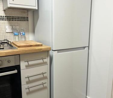Milton Keynes Apartment | 2 Bedroom Apartment in Broughton, Milton Keynes