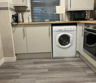 Milton Keynes Apartment | 2 Bedroom Apartment in Broughton, Milton Keynes