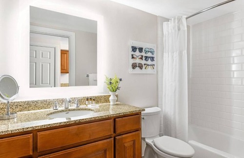 Williamsburg Resort | 2 bedroom at Marriott's Grande Vista, free WiFi, free parking & no resort fees!