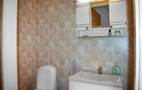 Vaxjo Municipality House | 2 Bedroom Awesome Home In Växjö
