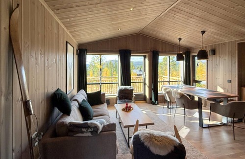 Sor-Fron House | 2 bedroom beautiful home in Gålå