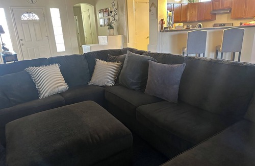 Sierra Vista House | 2-bedroom clean home in Sierra Vista, WiFi, AC, covered patio & shaded backyard.