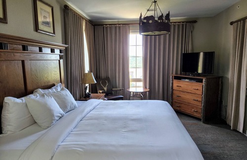 Big Cedars Cabin | 2-bedroom Condo in Lodge at the Wilderness Club Big Cedar Full Resort Amenities