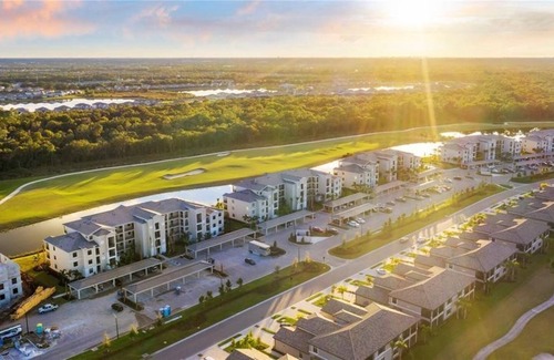 Lakewood Ranch Apartment | 2 Bedroom Condo 225438 by Houzlet