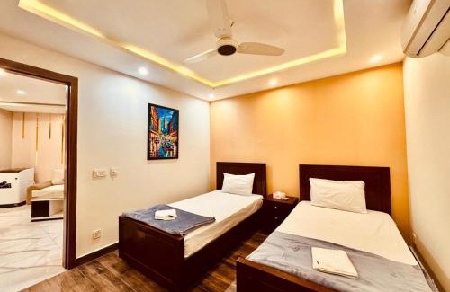 Lahore Apartment | 2 Bedroom Cozy Apartment by Lux Haven Stays