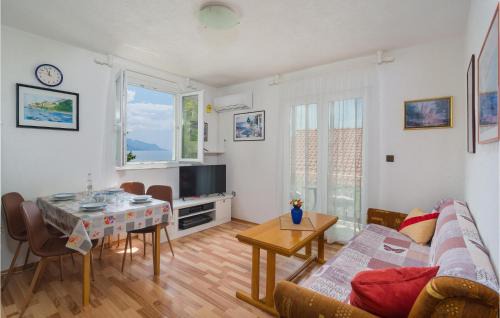 Pisak Apartment | 2 Bedroom Cozy Apartment In Pisak