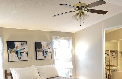 Littleton House | 2 Bedroom Cozy Cottage at Lake Gaston, NC