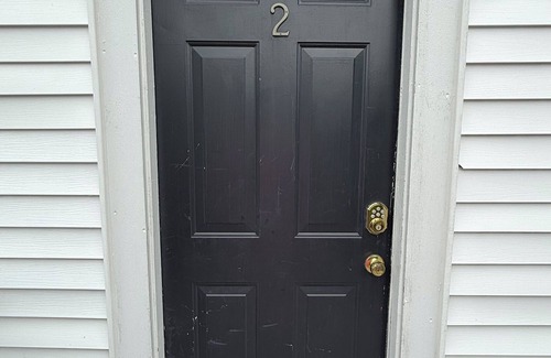 Terra Nova Apartment | 2 Bedroom Executive Apartment near Airport - Airport Manor Unit #2