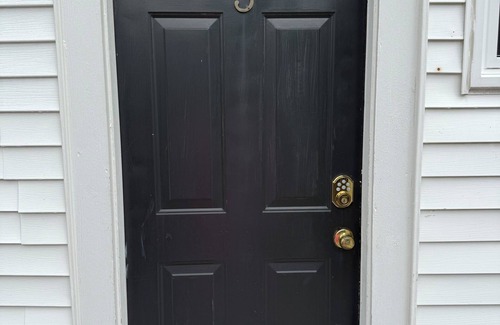 Terra Nova Apartment | 2 Bedroom Executive Apartment near Airport - Airport Manor Unit #3