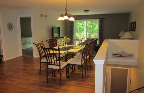 Beulah Apartment | 2 Bedroom, Full Kitchen, Dining Room, Living Room, Large Deck, Jacuzzi -Sleeps 8