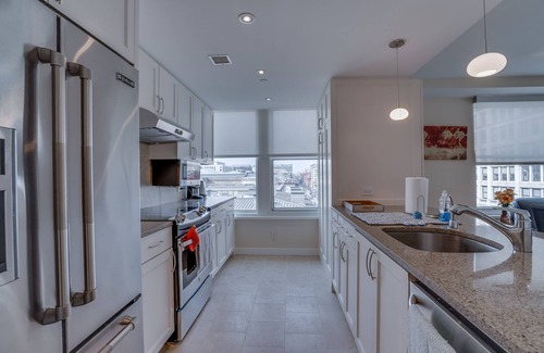 Penn Quarter Apartment | 2 Bedroom Fully Furnished Apartment in Downtown Washington by RedAwning